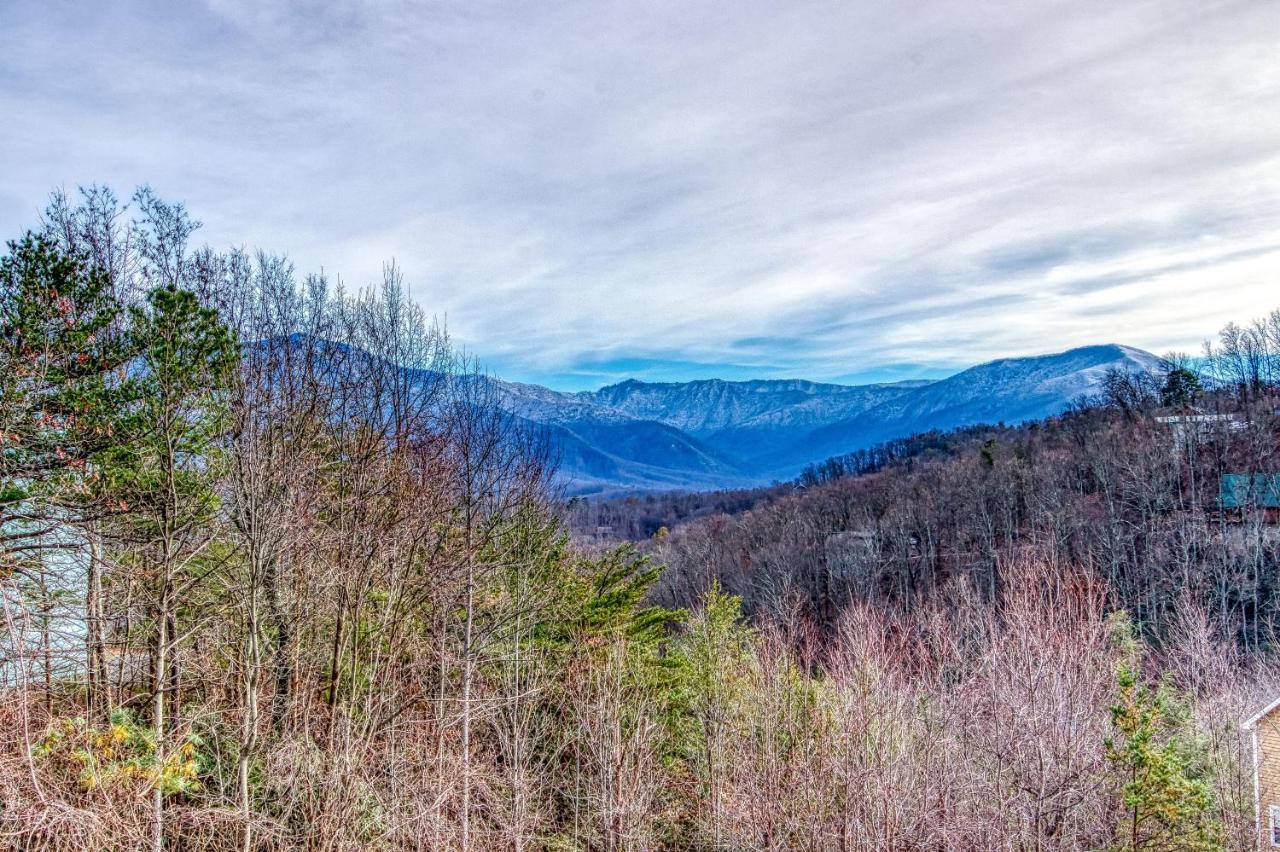 3 Decks, Mtn Views! Tree Tops By Honeybearcabins - Luxury Rain Showers, 3 King Suites, Xl Hottub, Fireplace, Bear Sightings Gatlinburg Ngoại thất bức ảnh