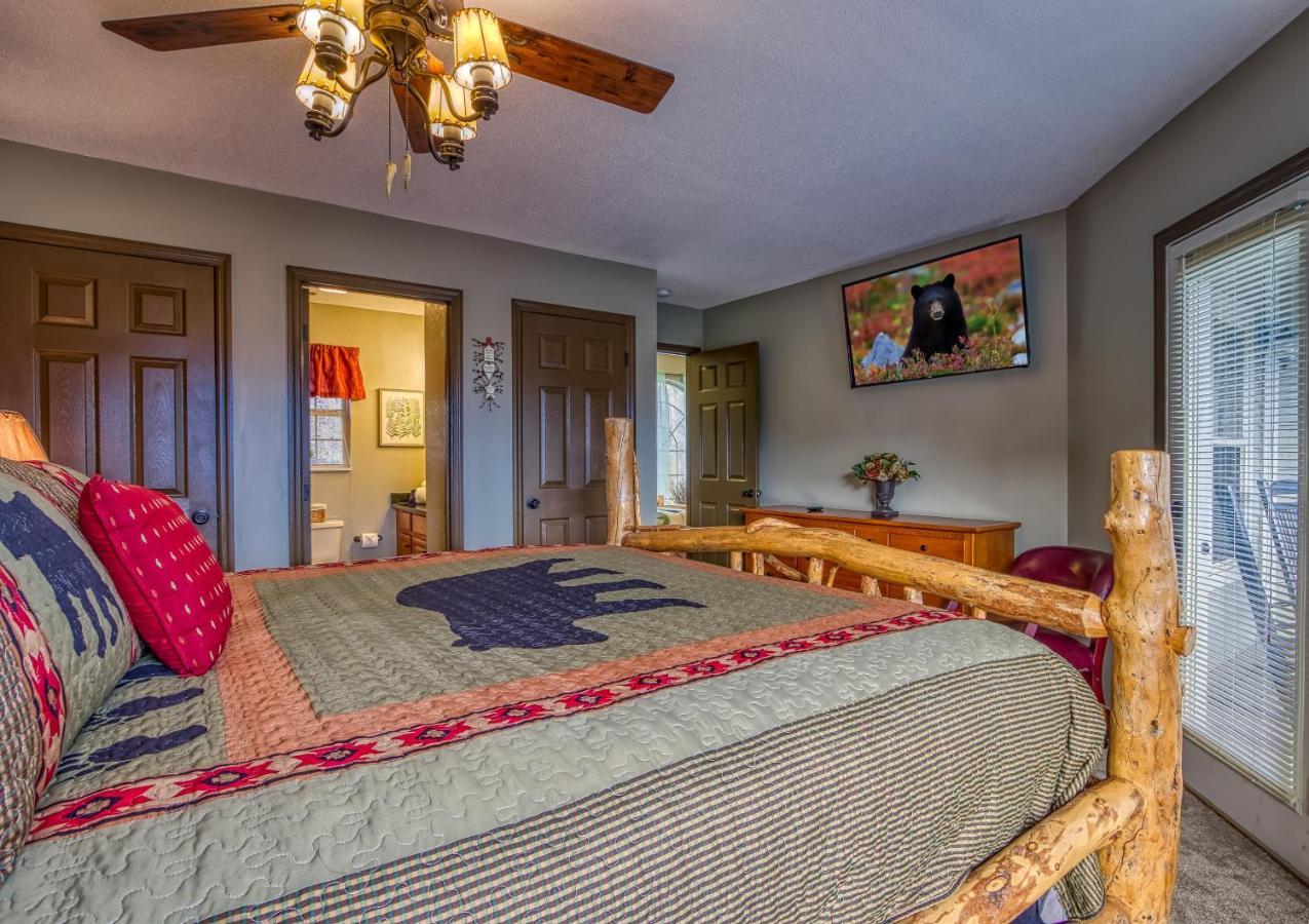 3 Decks, Mtn Views! Tree Tops By Honeybearcabins - Luxury Rain Showers, 3 King Suites, Xl Hottub, Fireplace, Bear Sightings Gatlinburg Ngoại thất bức ảnh